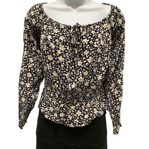 Jun & Ivy Tops - Jun & Ivy Boho Floral Print Long Sleeve Front Mock Tie Crop Top XL NWT
